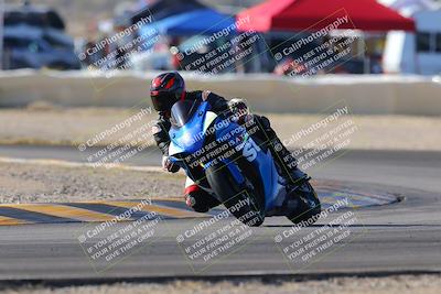 media/Dec-18-2022-SoCal Trackdays (Sun) [[8099a50955]]/Turn 2 (950am)/